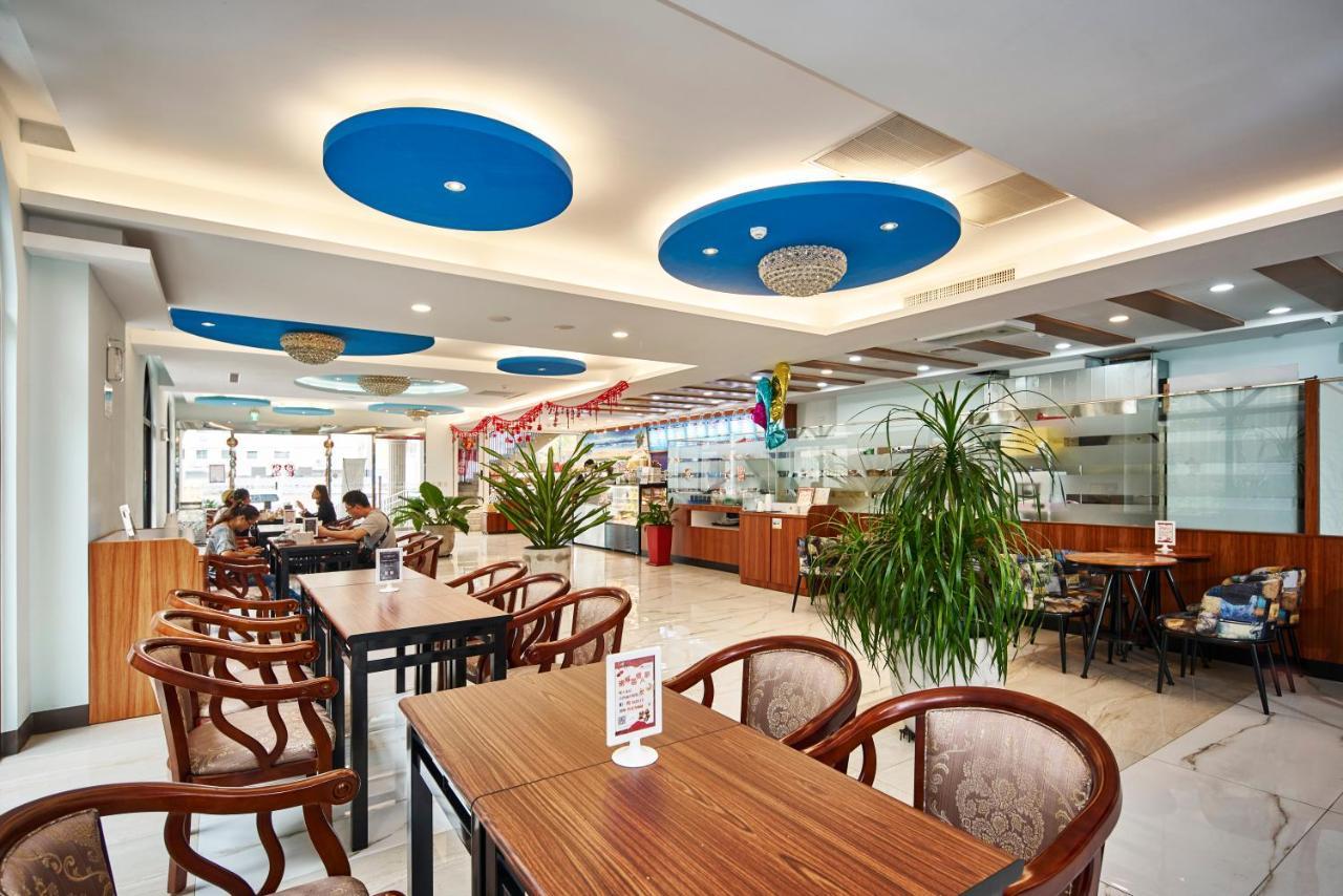 Menippe Hotel Kaohsziung Kültér fotó